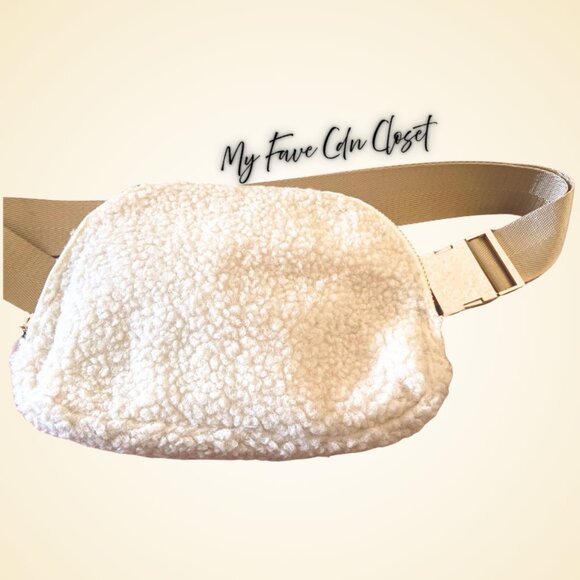 NEW Cream SHERPA Crossbody Belt Bag**ROSE GOLD buckles - Picture 1 of 7